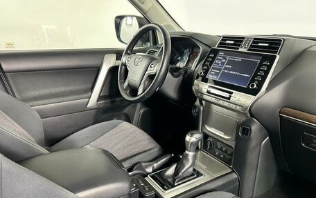 Toyota Land Cruiser Prado 150 рестайлинг 2, 2021 год, 6 500 000 рублей, 14 фотография