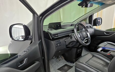 Hyundai Staria, 2022 год, 3 123 000 рублей, 19 фотография