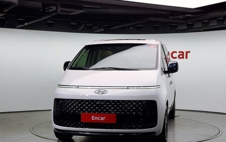 Hyundai Staria, 2022 год, 3 646 000 рублей, 3 фотография