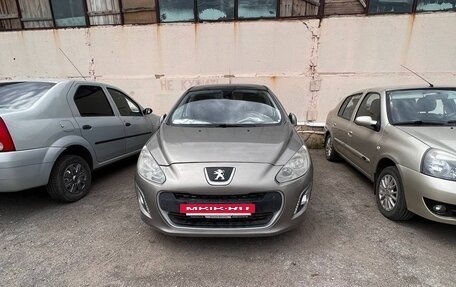 Peugeot 308 II, 2011 год, 190 000 рублей, 2 фотография