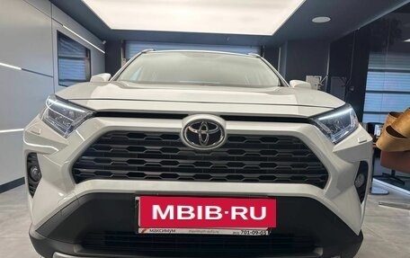 Toyota RAV4, 2021 год, 3 029 000 рублей, 3 фотография