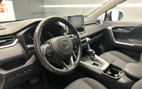 Toyota RAV4, 2021 год, 3 029 000 рублей, 10 фотография