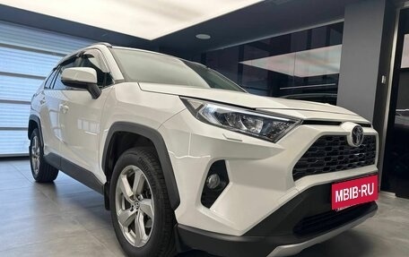 Toyota RAV4, 2021 год, 3 029 000 рублей, 4 фотография