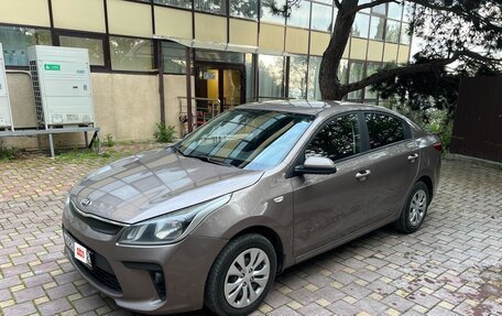 KIA Rio IV, 2017 год, 1 350 000 рублей, 2 фотография