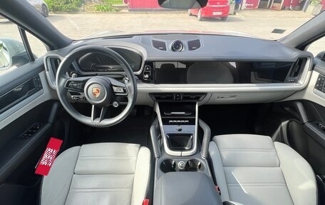 Porsche Cayenne III, 2023 год, 20 000 000 рублей, 14 фотография