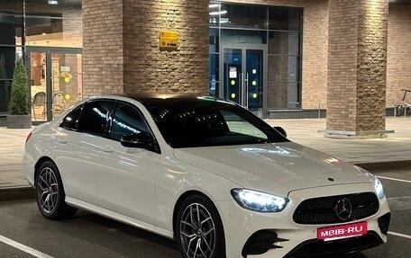 Mercedes-Benz E-Класс, 2020 год, 4 250 000 рублей, 3 фотография