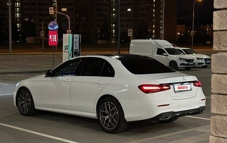 Mercedes-Benz E-Класс, 2020 год, 4 250 000 рублей, 5 фотография
