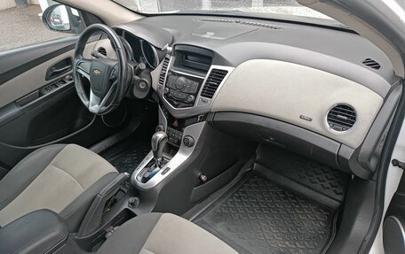 Chevrolet Cruze II, 2012 год, 665 000 рублей, 16 фотография