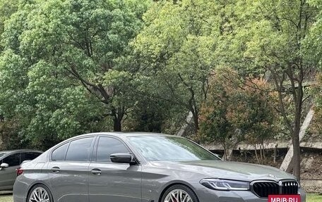 BMW 5 серия, 2022 год, 5 400 008 рублей, 3 фотография