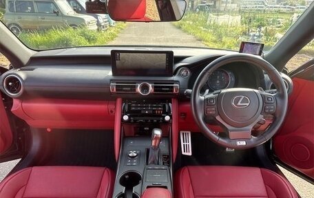 Lexus IS III, 2022 год, 3 400 000 рублей, 14 фотография