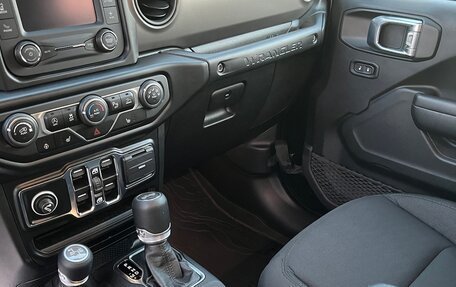 Jeep Wrangler, 2021 год, 6 900 000 рублей, 9 фотография