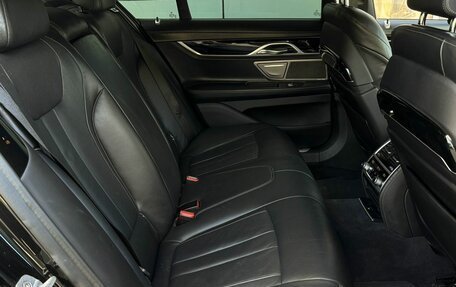 BMW 7 серия, 2019 год, 6 170 000 рублей, 18 фотография