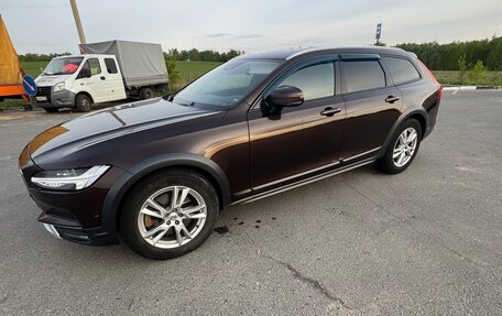 Volvo V90 Cross Country I рестайлинг, 2017 год, 2 328 000 рублей, 6 фотография