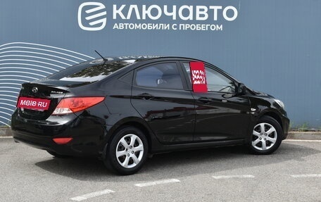 Hyundai Solaris II рестайлинг, 2013 год, 850 000 рублей, 2 фотография