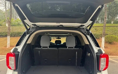 Ford Explorer VI, 2022 год, 7 фотография