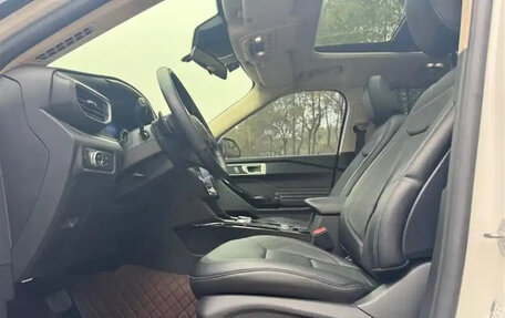 Ford Explorer VI, 2022 год, 22 фотография