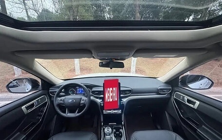 Ford Explorer VI, 2022 год, 19 фотография