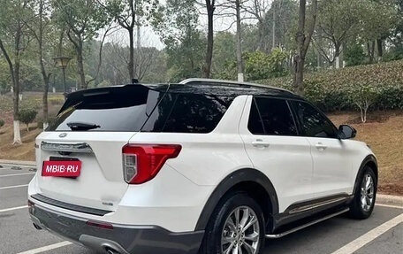 Ford Explorer VI, 2022 год, 15 фотография