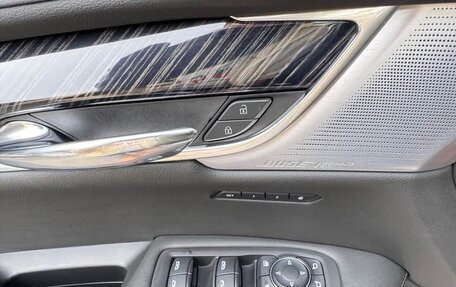 Cadillac XT6 I, 2022 год, 4 000 000 рублей, 12 фотография