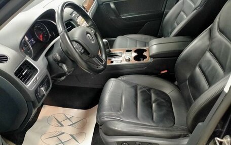 Volkswagen Touareg III, 2012 год, 1 720 000 рублей, 21 фотография