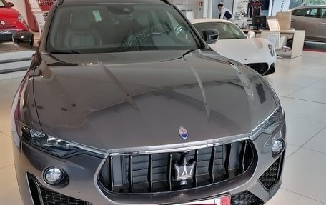 Maserati Levante I, 2019 год, 4 990 000 рублей, 2 фотография