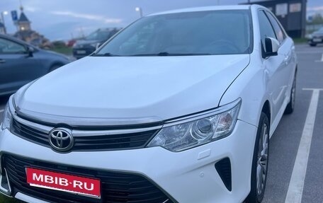 Toyota Camry, 2015 год, 1 890 000 рублей, 12 фотография