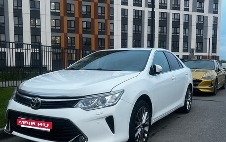 Toyota Camry, 2015 год, 1 890 000 рублей, 2 фотография