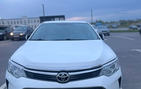 Toyota Camry, 2015 год, 1 890 000 рублей, 13 фотография