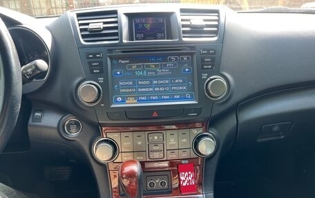 Toyota Highlander III, 2012 год, 2 500 000 рублей, 7 фотография