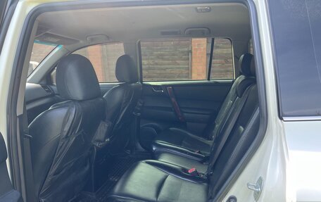 Toyota Highlander III, 2012 год, 2 500 000 рублей, 11 фотография