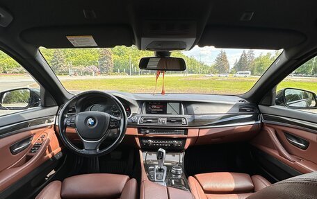 BMW 5 серия, 2016 год, 2 400 000 рублей, 11 фотография