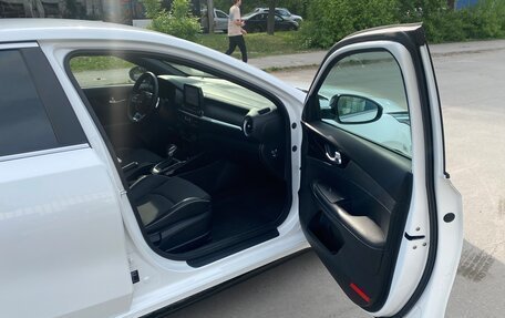 KIA Cerato IV, 2021 год, 2 730 000 рублей, 6 фотография
