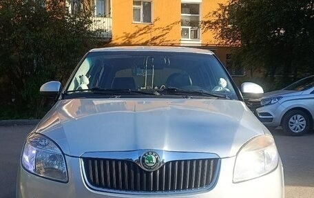 Skoda Fabia II, 2009 год, 380 000 рублей, 3 фотография