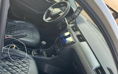 Skoda Rapid I, 2017 год, 850 000 рублей, 4 фотография