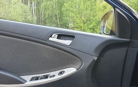 Hyundai Solaris II рестайлинг, 2013 год, 1 150 000 рублей, 15 фотография