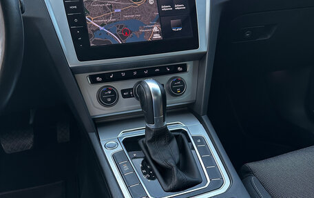 Volkswagen Passat B8 рестайлинг, 2019 год, 2 150 000 рублей, 11 фотография