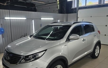 KIA Sportage III, 2011 год, 1 550 000 рублей, 2 фотография