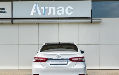 Toyota Camry, 2023 год, 3 890 000 рублей, 6 фотография