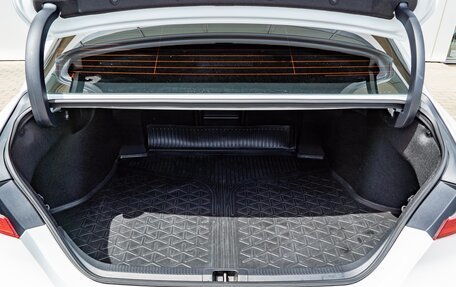 Toyota Camry, 2023 год, 3 890 000 рублей, 15 фотография