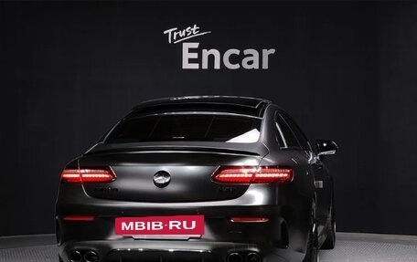 Mercedes-Benz E-Класс, 2023 год, 7 000 000 рублей, 4 фотография