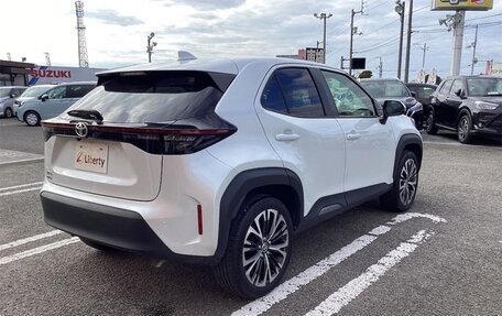 Toyota Yaris Cross, 2022 год, 1 420 000 рублей, 4 фотография