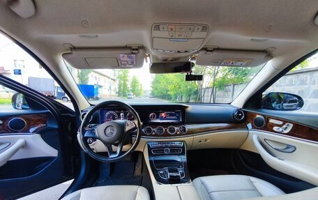 Mercedes-Benz E-Класс, 2016 год, 3 500 000 рублей, 6 фотография