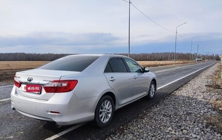 Toyota Camry, 2011 год, 1 990 000 рублей, 2 фотография