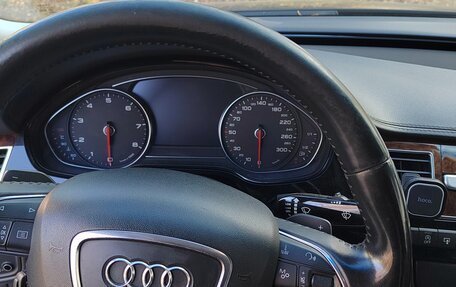 Audi A8, 2011 год, 1 350 000 рублей, 11 фотография