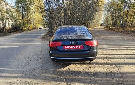 Audi A8, 2011 год, 1 350 000 рублей, 6 фотография