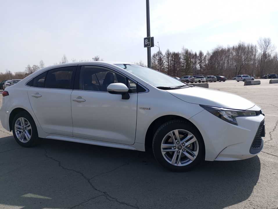Toyota Corolla E210, 2019 год, 1 750 000 рублей, 2 фотография