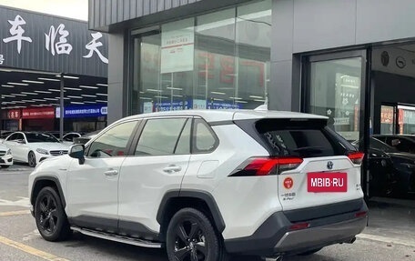 Toyota RAV4, 2022 год, 3 356 000 рублей, 16 фотография