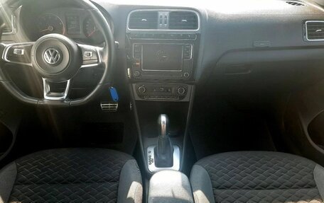 Volkswagen Polo VI (EU Market), 2018 год, 829 000 рублей, 9 фотография
