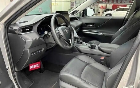 Toyota Venza, 2022 год, 11 фотография