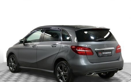 Mercedes-Benz B-Класс, 2015 год, 1 630 000 рублей, 7 фотография